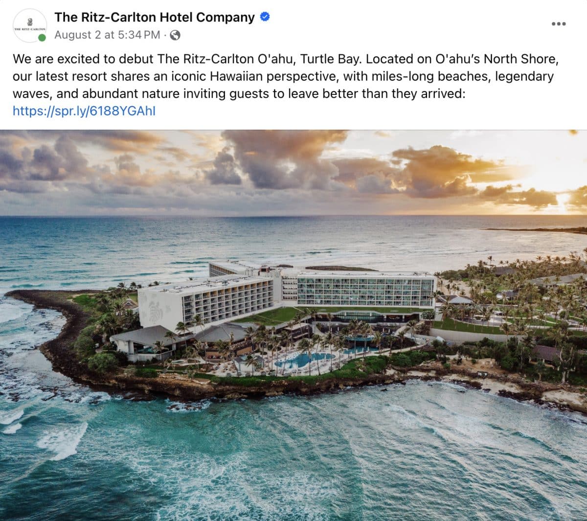 hôtel Ritz Carlton Facebook post réseaux sociaux 